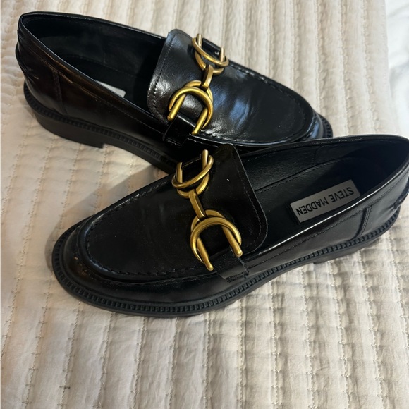 Steve Madden Black Patent Leather Lando Lug Loafers Womens Size 7.5 - Picture 4 of 4
